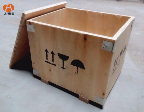木箱包裝廠家的技巧.jpg 木箱包裝廠家的技巧.jpg