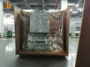 無錫某公機(jī)械真空木箱包裝箱