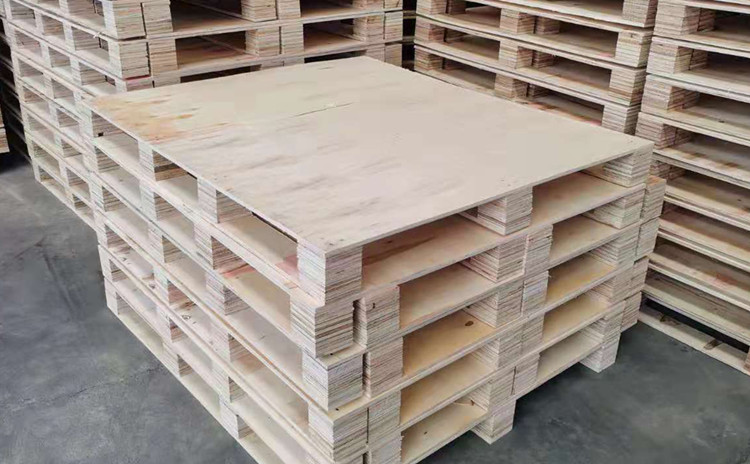 木托盤生產(chǎn)廠家定制與現(xiàn)成哪種更好？