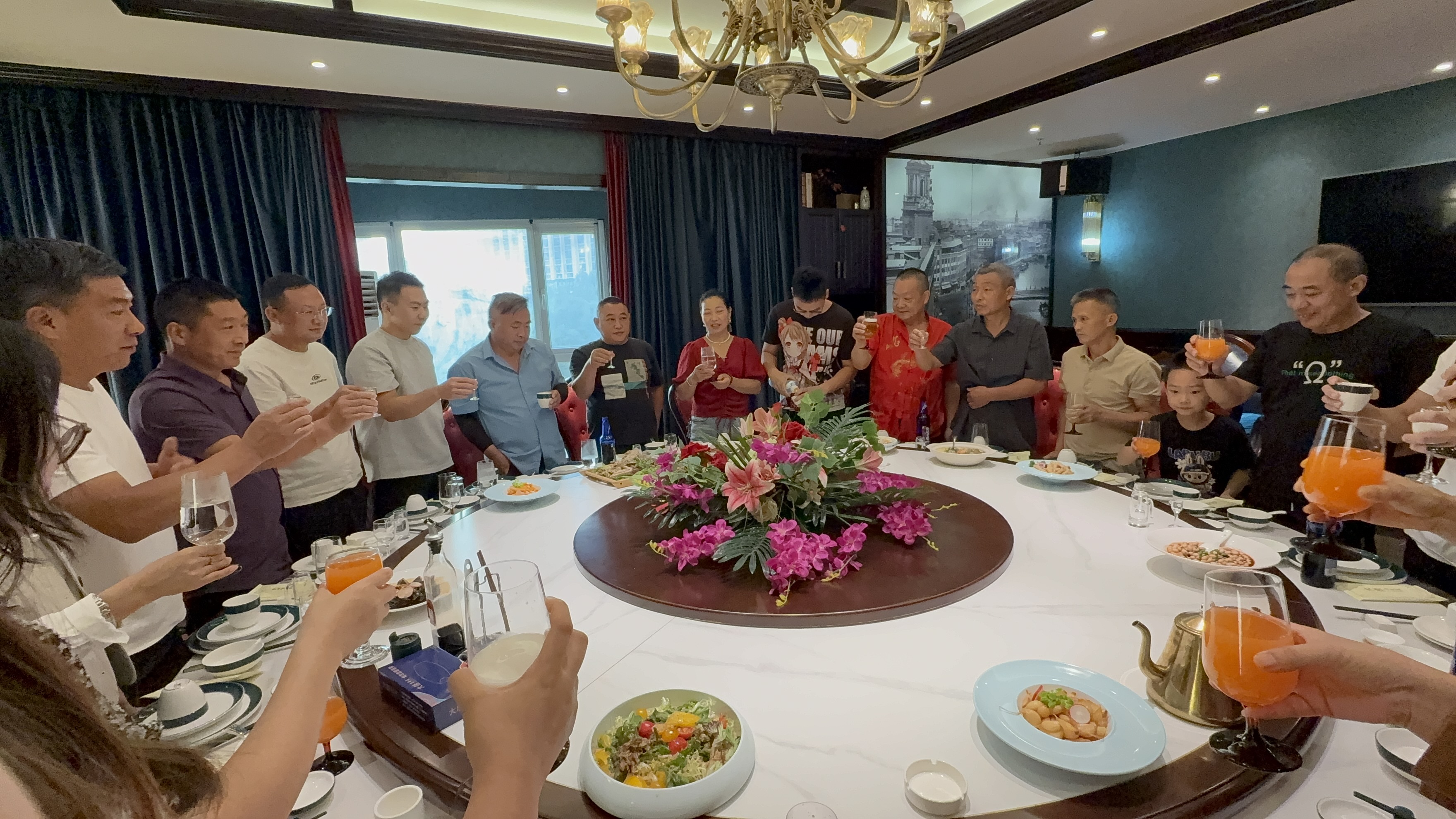 凝心聚力，共筑未來——記公司8月團(tuán)建聚餐活動